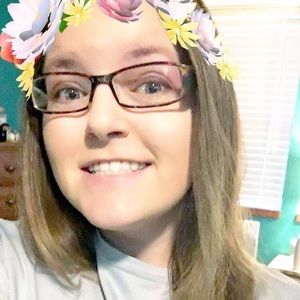 Meet your Posher, Mikaela